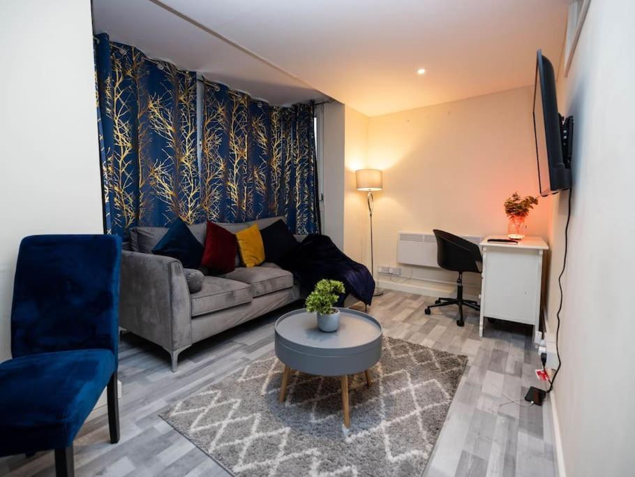 1 Bedroom-Sofabed-Worktable-4-Wifi-Parking Londres Exterior foto
