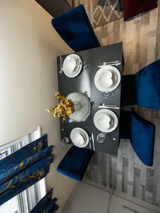 1 Bedroom-Sofabed-Worktable-4-Wifi-Parking Londres Exterior foto