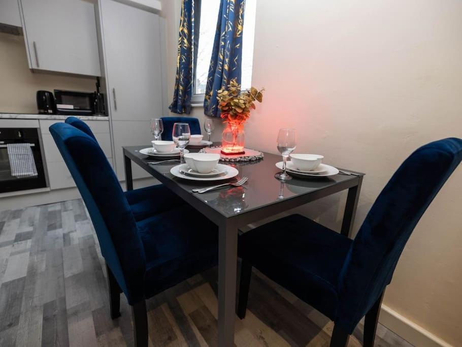 1 Bedroom-Sofabed-Worktable-4-Wifi-Parking Londres Exterior foto